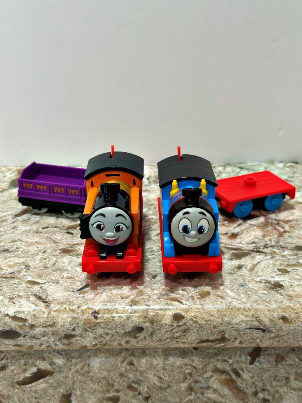 Thomas & Friends Motorized Nia #18 and Thomas #1 Train Engines Cars 4 Piece Lot